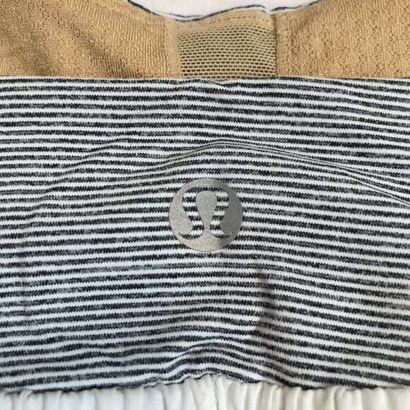 Lululemon Tank Top Size 4 - Picture 7 of 10